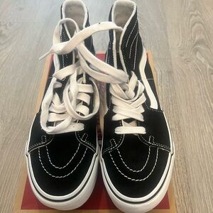 Vans SK8-Hi Tapered.